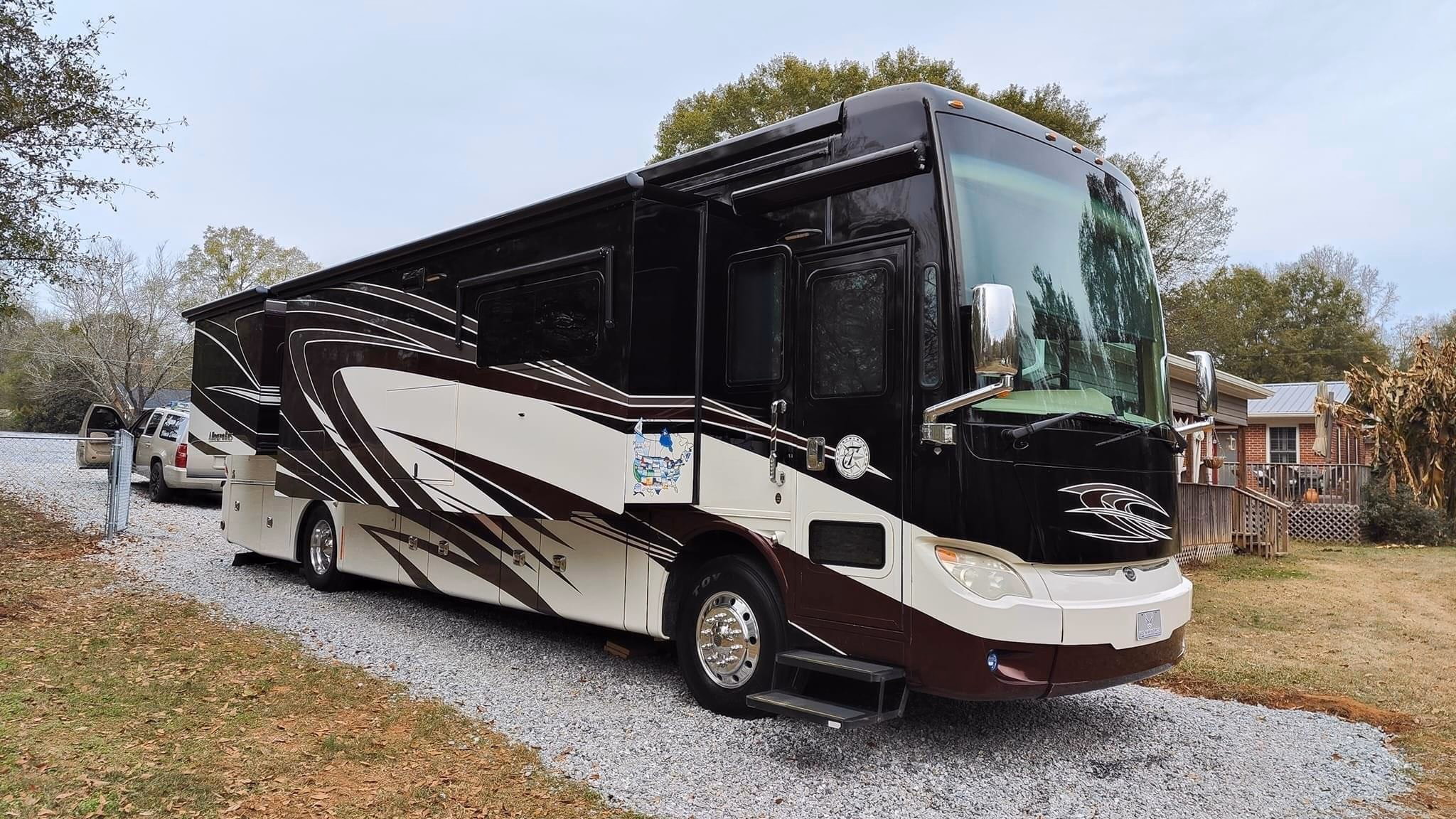 Cimarron horse trailer Aluminum polish by Cecil's Auto Solutions